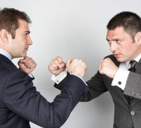 Transaction et clause dans un conflit avec l'employeur